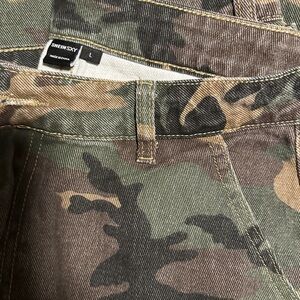 SHEIN SXY Camouflage jeans.